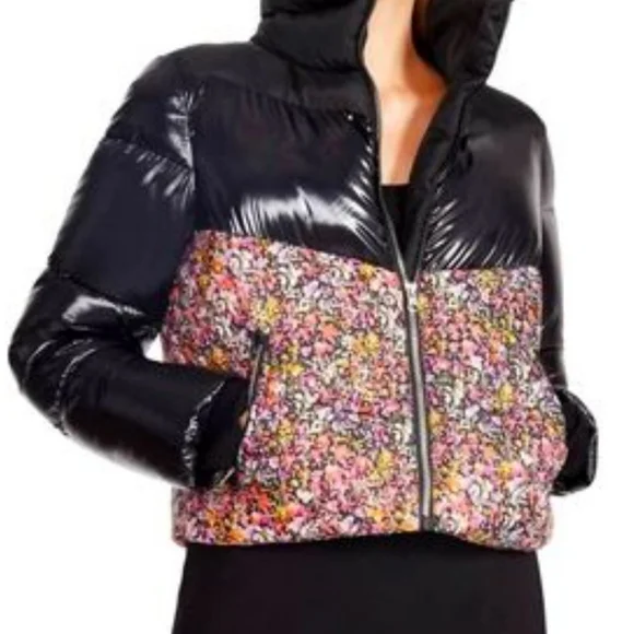 Steve MADDEN ♥︎ ARIANA Short Floral & Black Puffer Jacket With Chrome Zipper - Picture 1 of 9